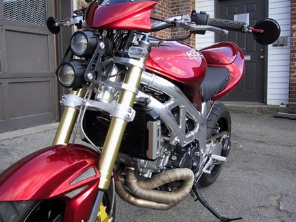 suzuki_sv650_special_4.jpg