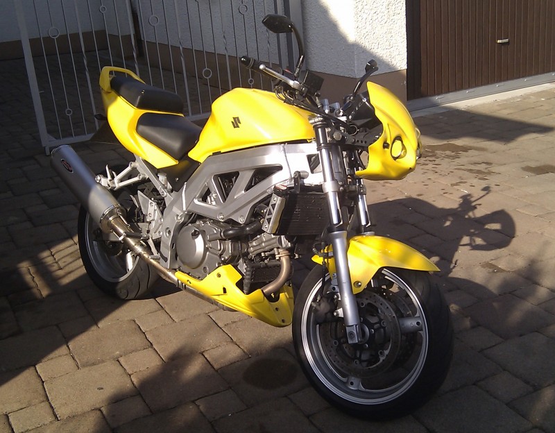 SV650NK4 vorne.jpg (719.85 KiB) 3088 mal betrachtet SV650NK4 vorne.jpg