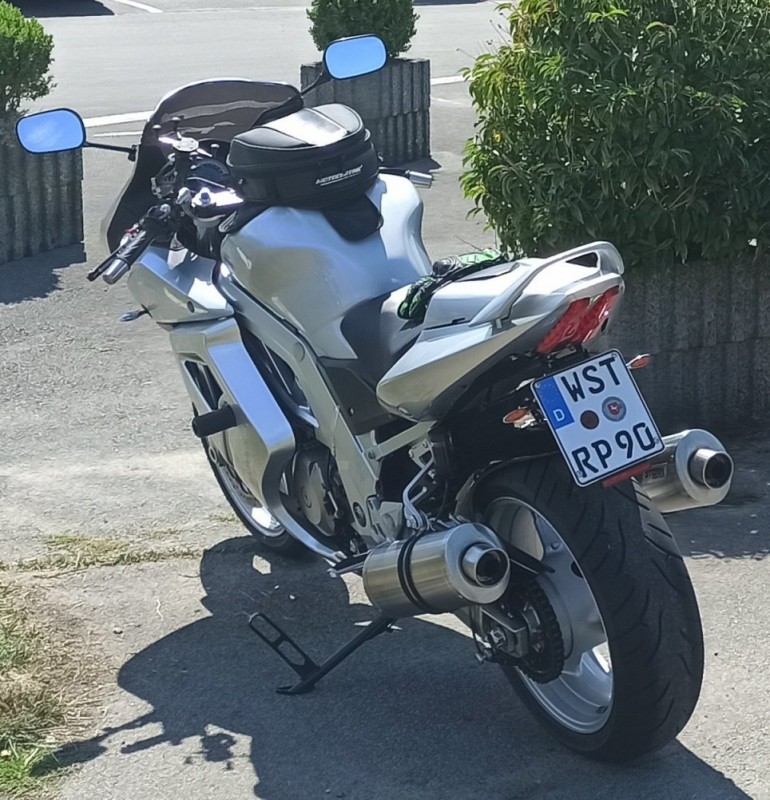 Suzuki ~15.jpg