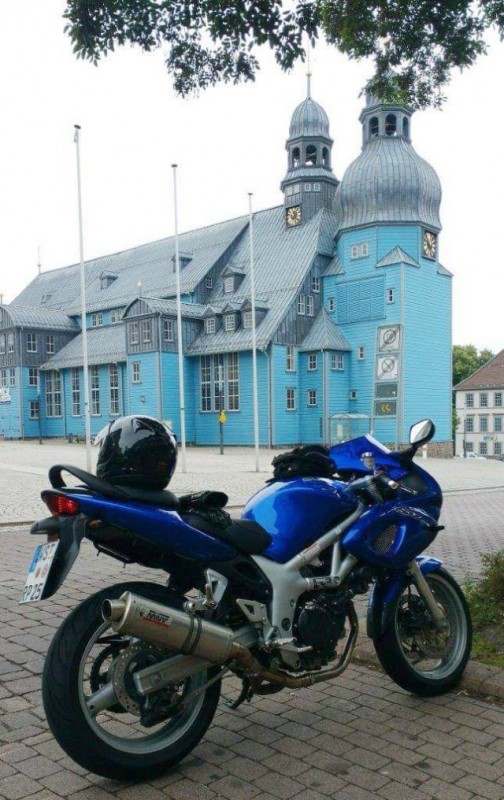 Suzuki SV 650 S.jpg