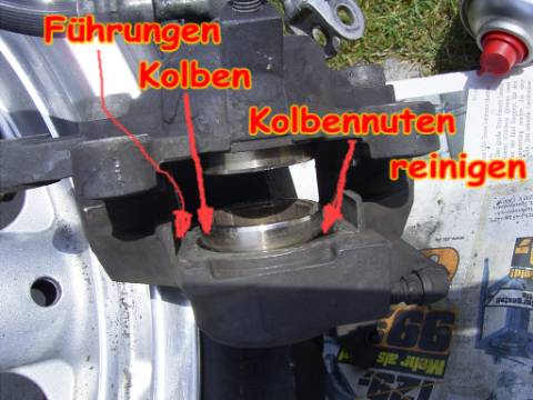 Reinigen des Bremssattels