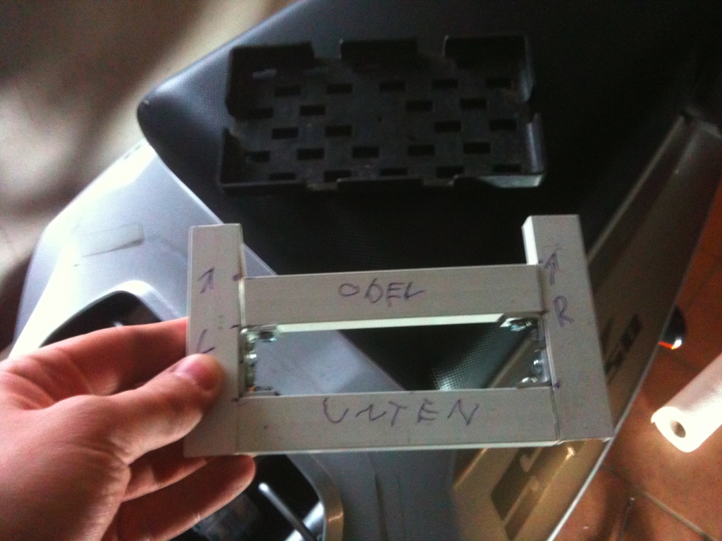 PVC Stueck und Gummiunterlage.jpg