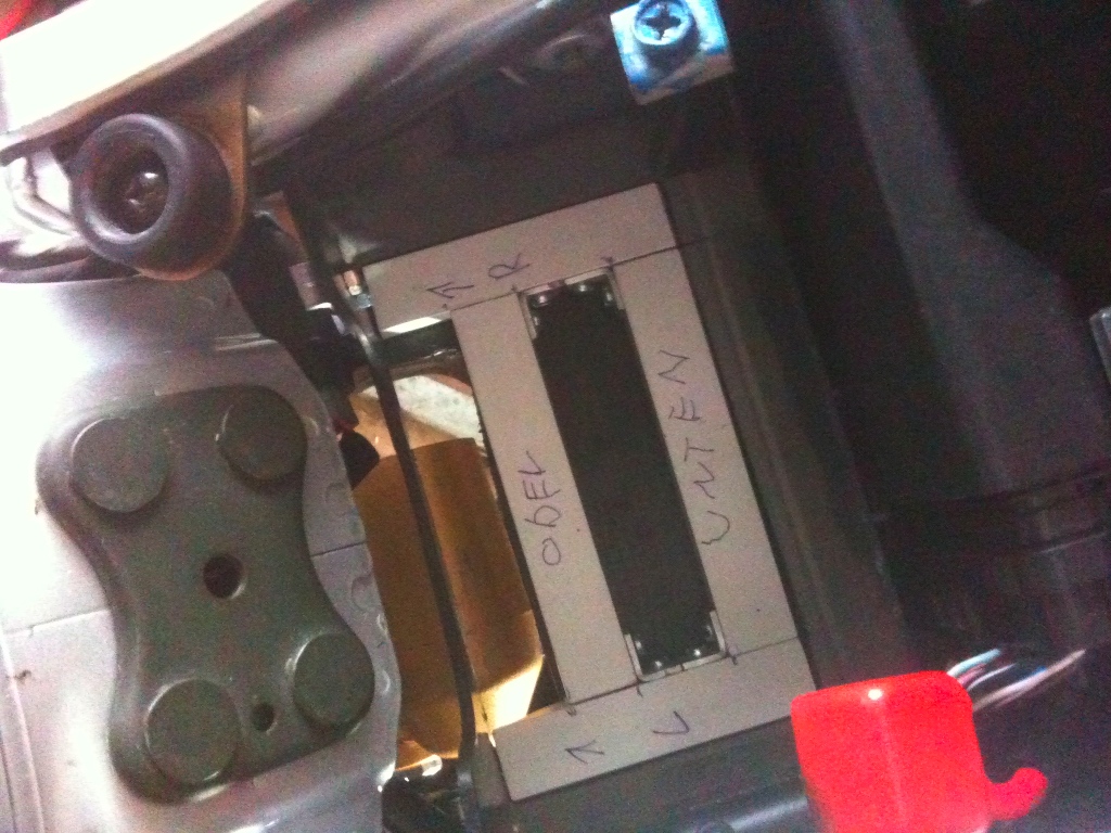 Batteriekasten mit PVC Einsatz.jpg
