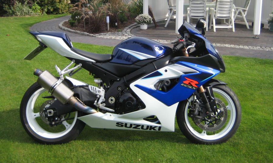 GSXR gestreckt.jpg