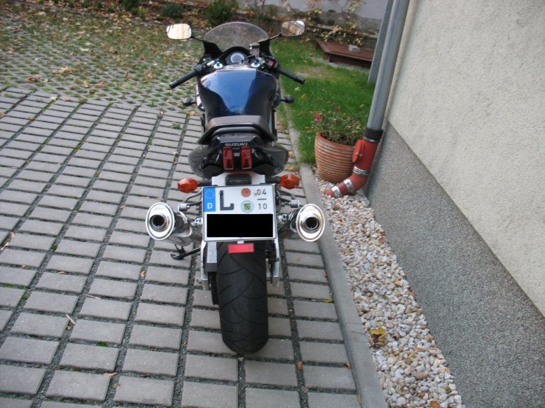 Auspuff hinten resized.jpg