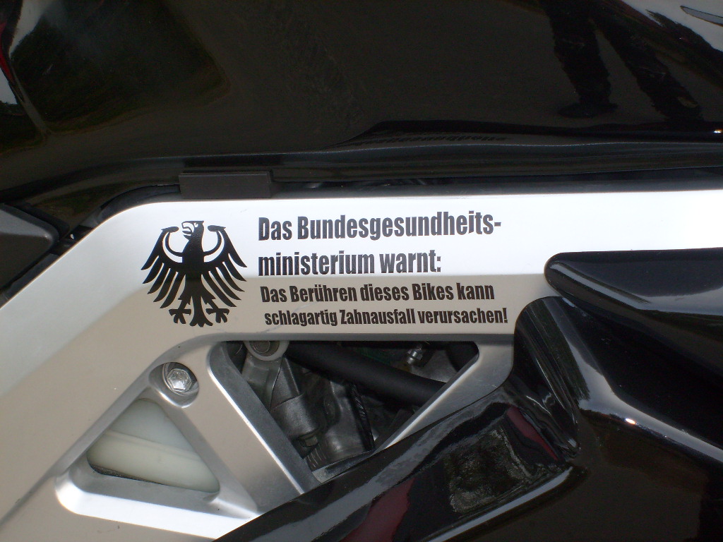 das gesundheitsministerium warnt.JPG