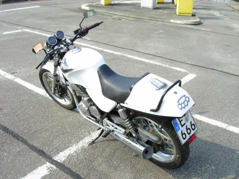 DSC01402B.jpg