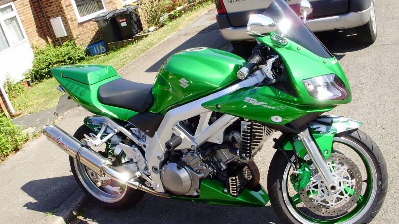 Suzuki.jpg