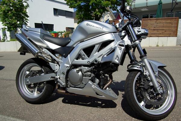 suzuki-sv650-n-foto-bild-60207428.jpg