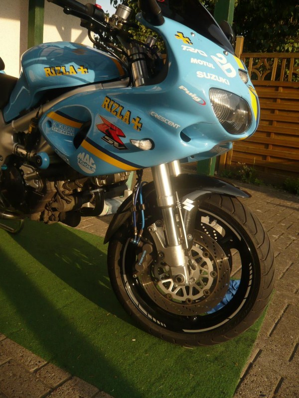 Front_1a.jpg