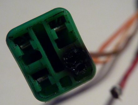 grüner_stecker.jpg