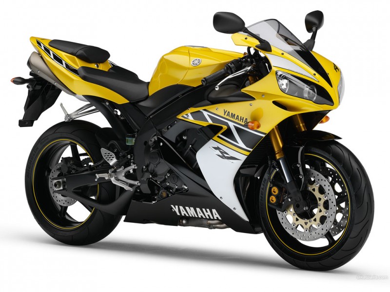 Yamaha-yzf-r1-2006-wallpaper-2-download-the-free-yamaha-yzf-r1.jpg