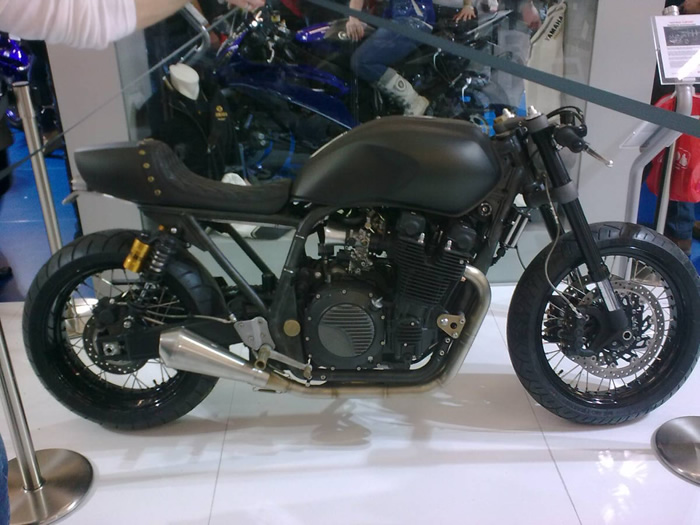 XJR_cr.jpg