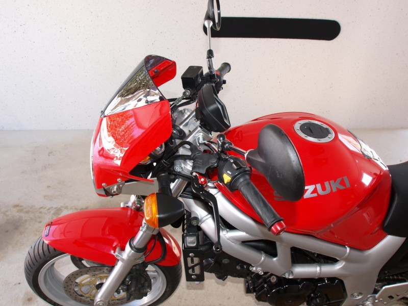 E3160119 (Large).JPG