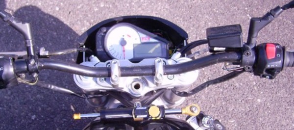 Lenker-tacho-maske.JPG