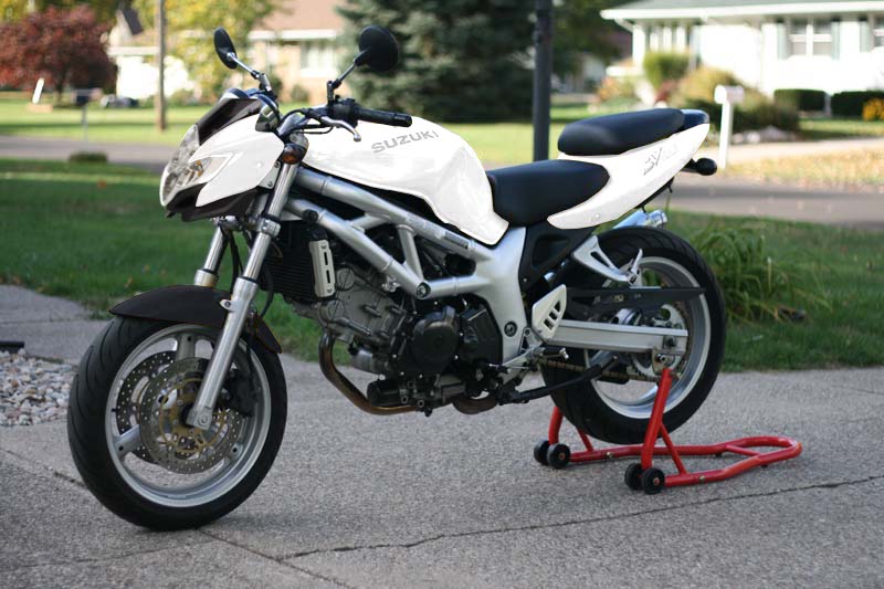 sv650 weiß 01.jpg