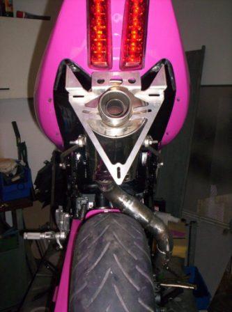 fotos 650e underseat 018.jpg