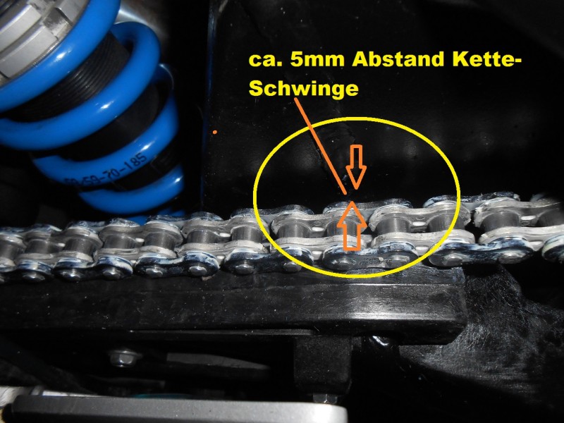 Abstand Kette Schwinge.JPG