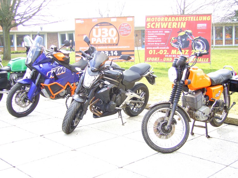 schwerin motorradmesse 3.jpg