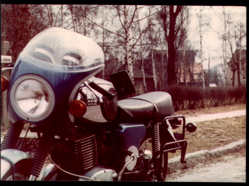 mzts250_1980.jpg