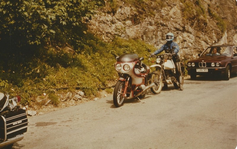 Stoni+BMW_R100S_Schweiz.jpg