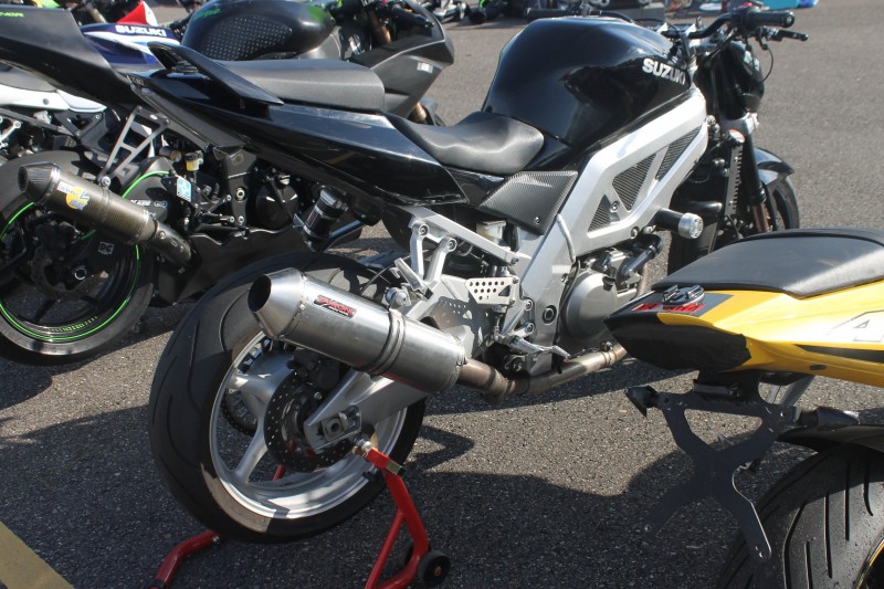gsxr raste rechts.jpg