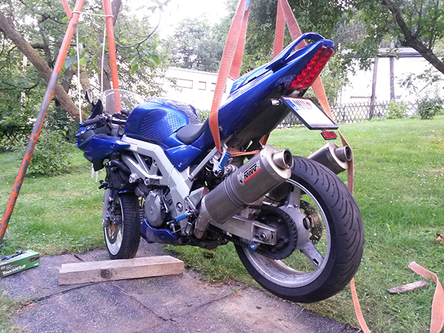 Einbau_Gixxerbein_2.jpg