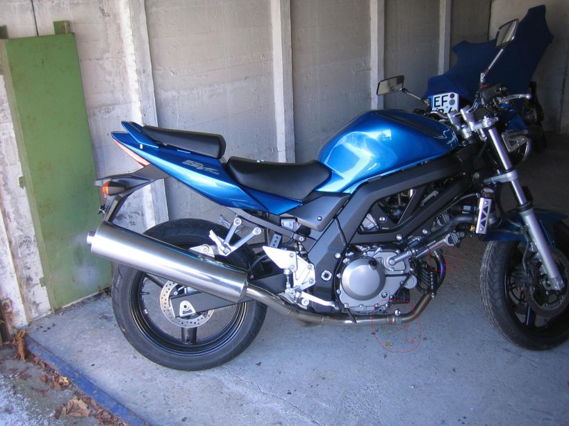 SV650-Auspuff.JPG