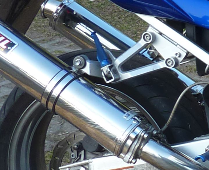 Adapterplatte Auspuffkeile1.jpg