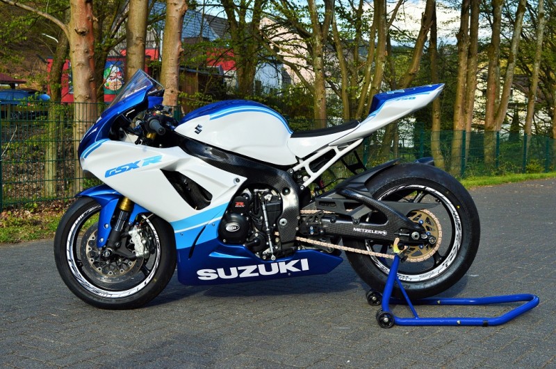 k-GSX R 750 Umbau 27.04 (4).JPG