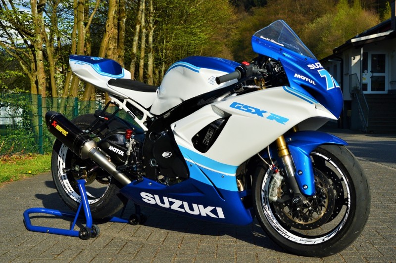 k-GSX R 750 Umbau 27.04 (13).JPG