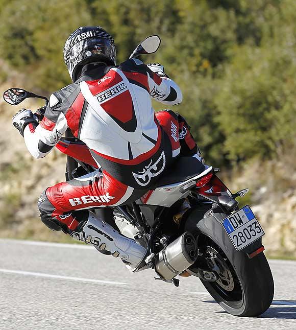 ktm990smrhusqvarnanuda900110jpg.jpg