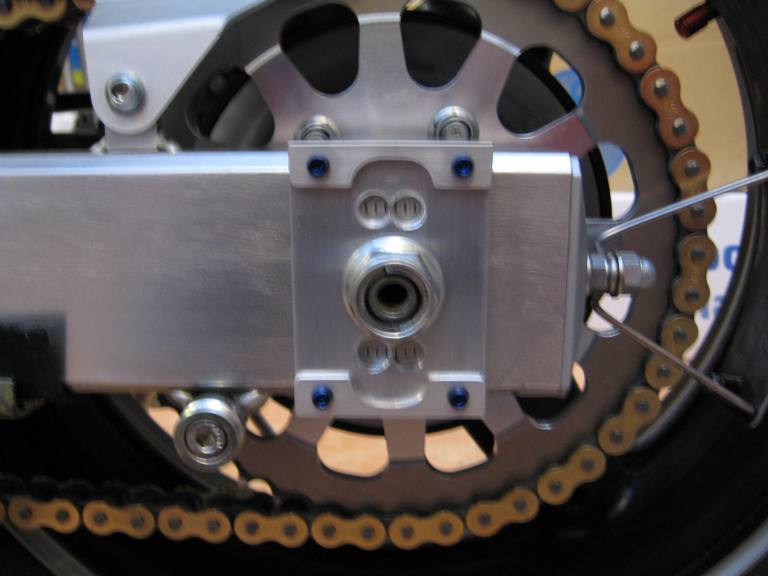 SV 650 Achseinsteller 002.jpg