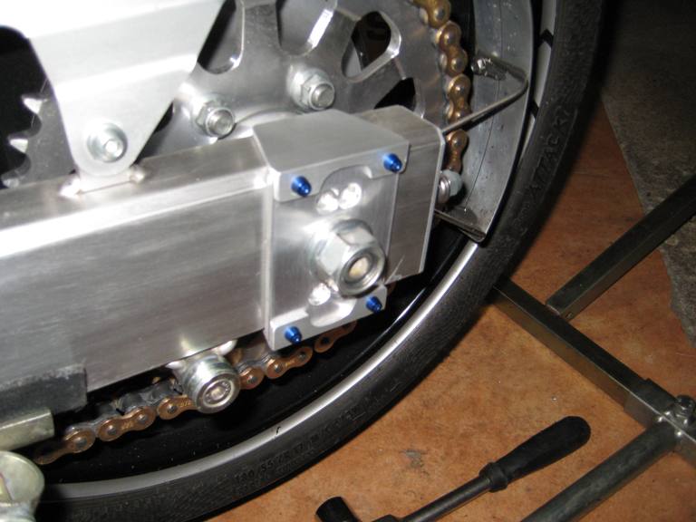 SV 650 Achseinsteller 2 001.jpg