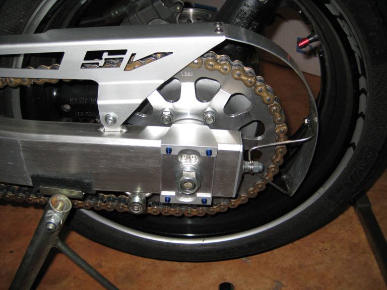 SV 650 Achseinsteller 2 002.jpg