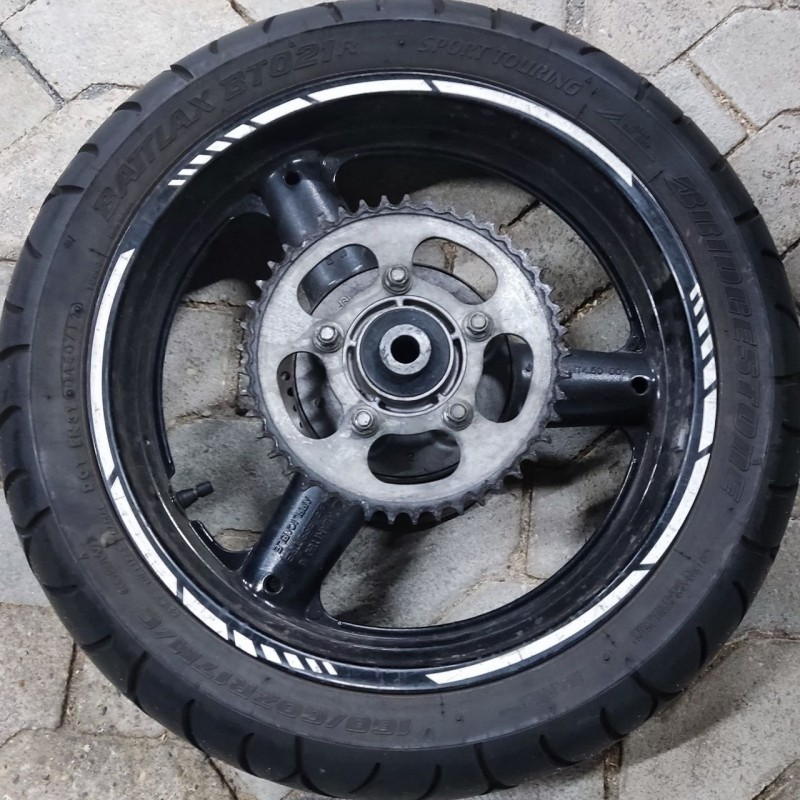 33 Hinterrad alt.jpg