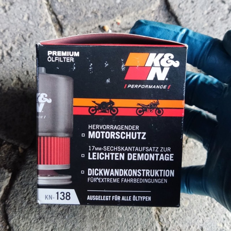 40 Neuer K&N Filter.jpg