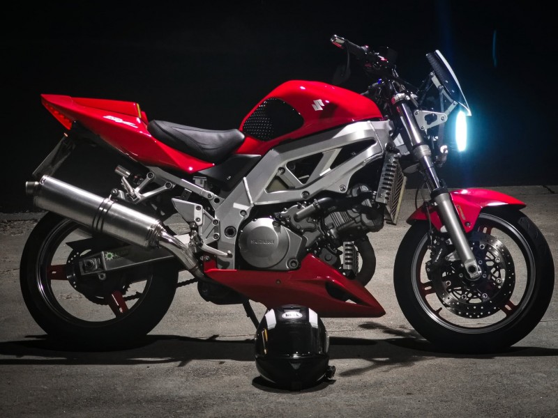 SV1000_Night.jpg