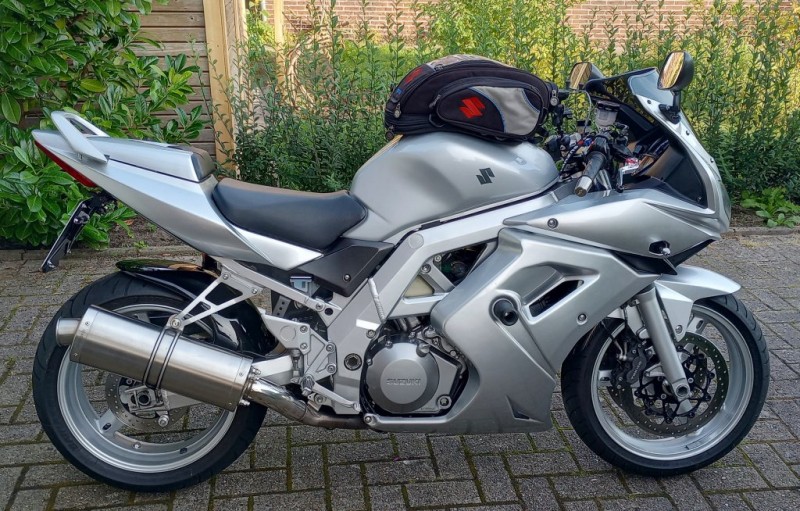 Suzuki SV 1000 S ~05.jpg