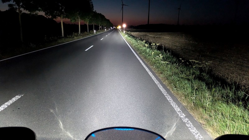 Fernlicht SV650S.jpg