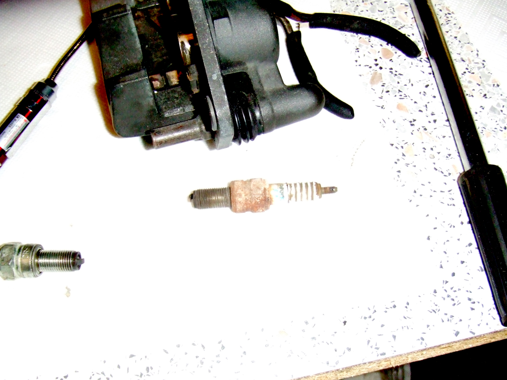 Zündkerze vorderer Zylinder.jpg