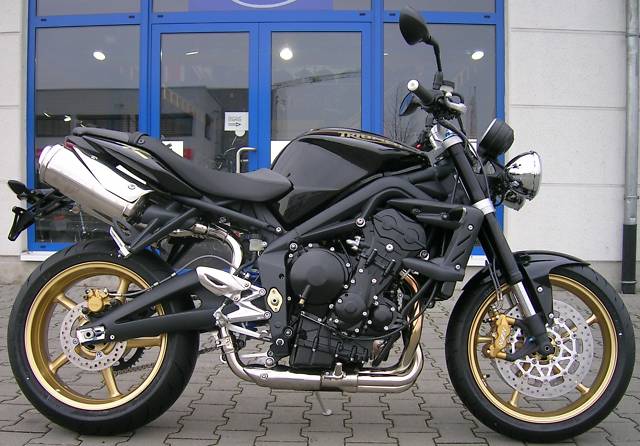 Streety.JPG